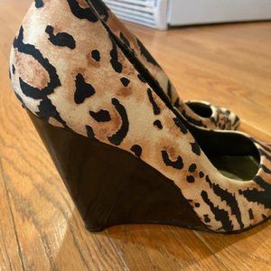 Leopard print wedges